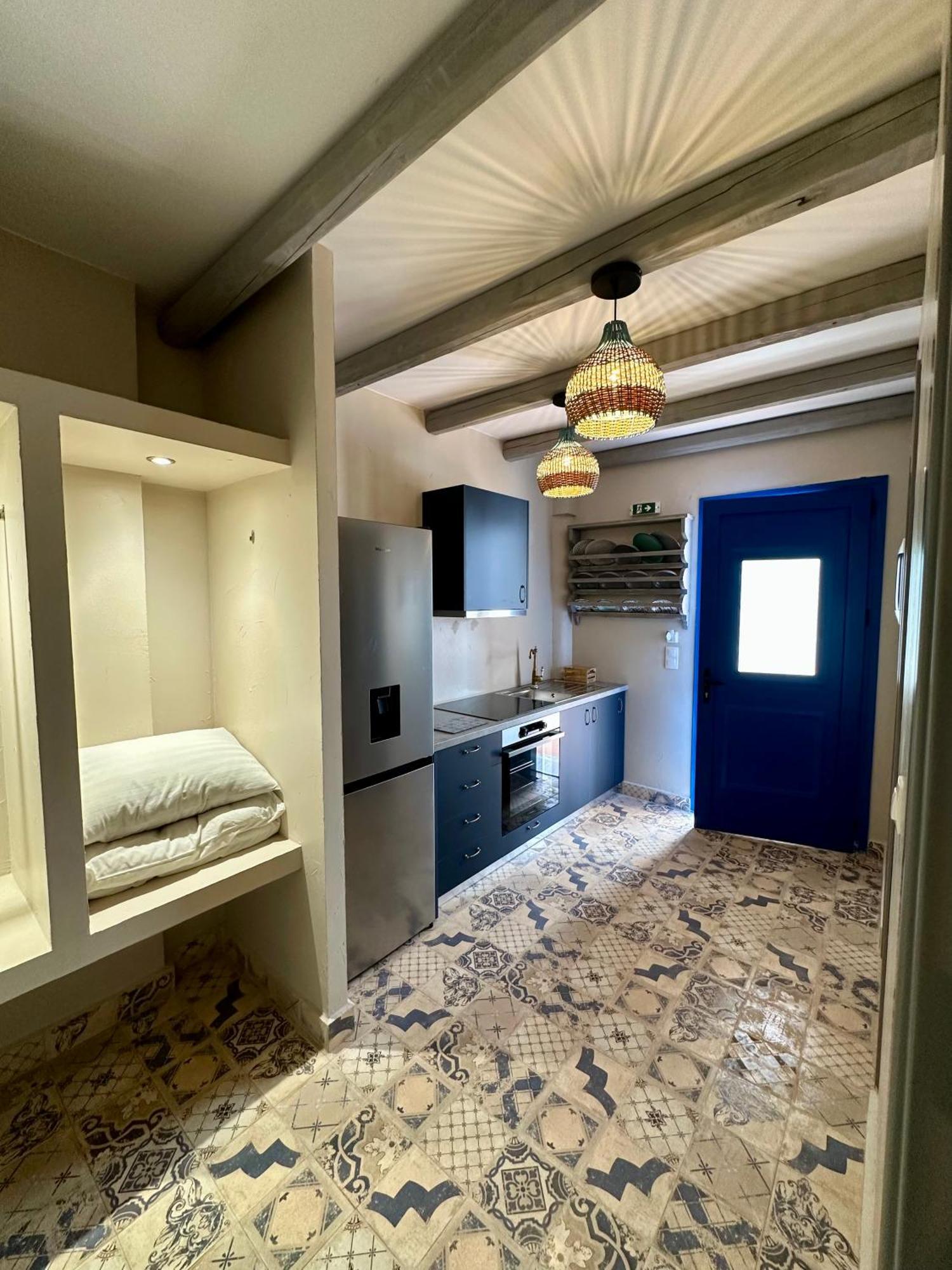 George Suites Stegna أرخانجلوس المظهر الخارجي الصورة