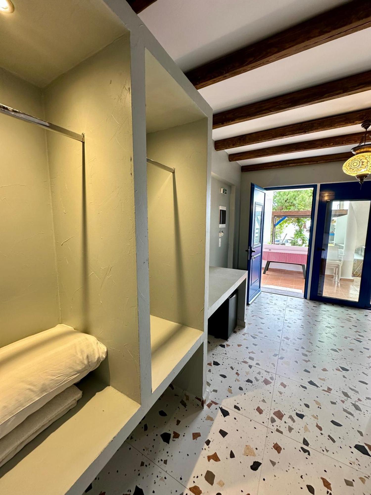 George Suites Stegna أرخانجلوس المظهر الخارجي الصورة